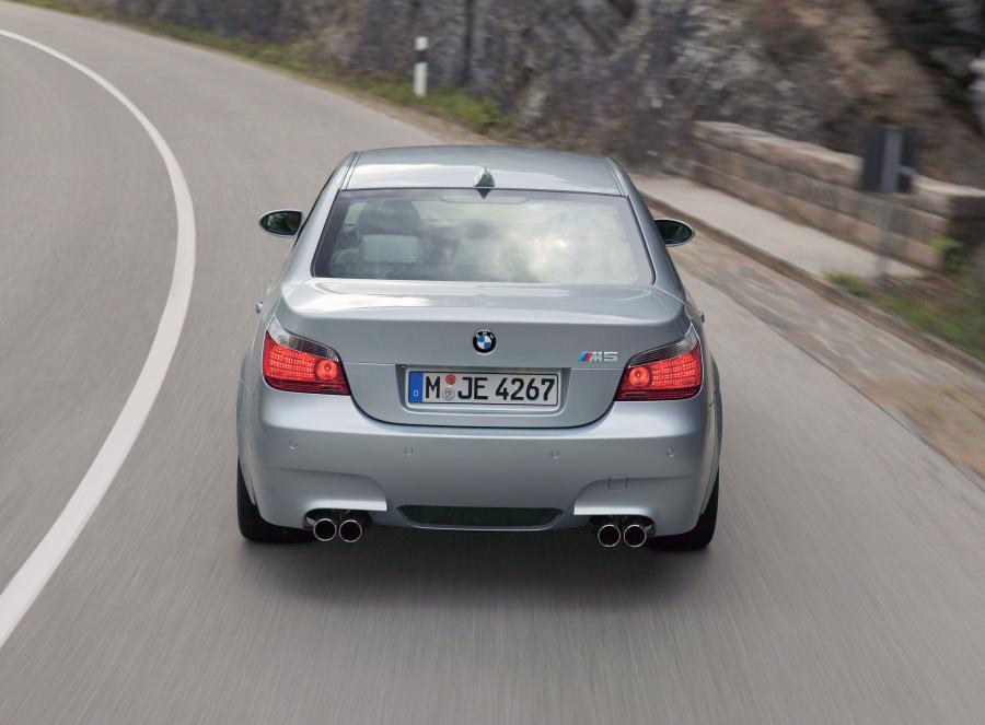  BMW M5 (E60) 2004 года  (WW) (фото 74 из 98)